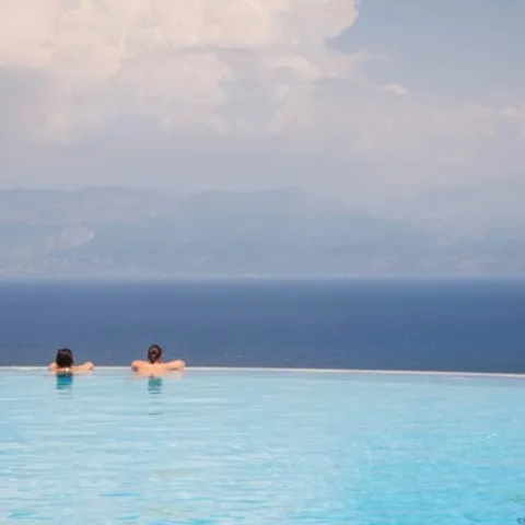 travel women luxury eden retreat 